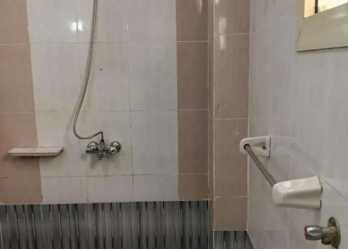 2 With Balcony مرسى علم